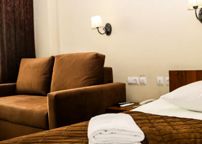 Номер 1 местный «Новый» в 1 корпусе санатория «им. Калинина» в г. Ессентуки - фотография