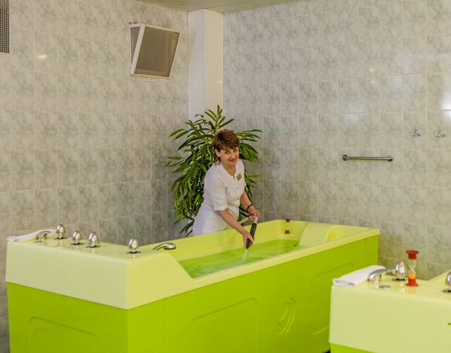 Подводный душ массаж в санатории Калинина в городе Ессентуки - фотография