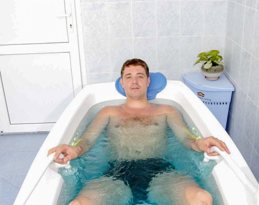 Ванны природные углекислосероводородные в санатории Калинина в городе Ессентуки - фотография