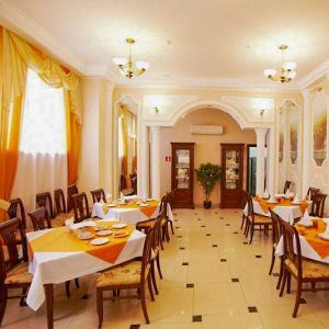 Малый обеденный зал 2 в санатории Калинина в городе Ессентуки - фотография