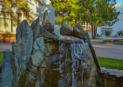 Территория в санатории Калинина в городе Ессентуки - фотография