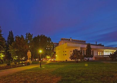 Территория в санатории Калинина в городе Ессентуки - фотография