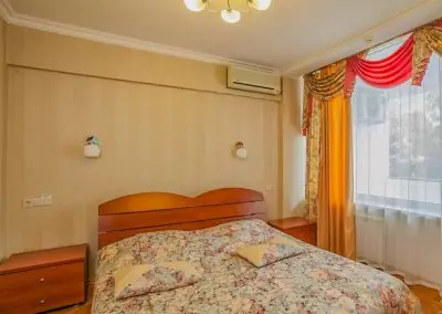 Номер «Люкс Трёхкомнатный» в санатории Калинина в Ессентуках - фотография