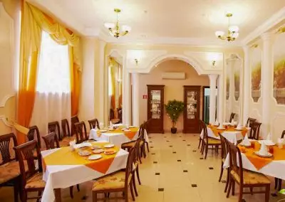 Малый обеденный зал 2 в санатории Калинина в городе Ессентуки - фотография