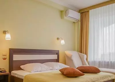 Номер «Одноместный Улучшенный» в санатории Калинина в Ессентуках - фотография